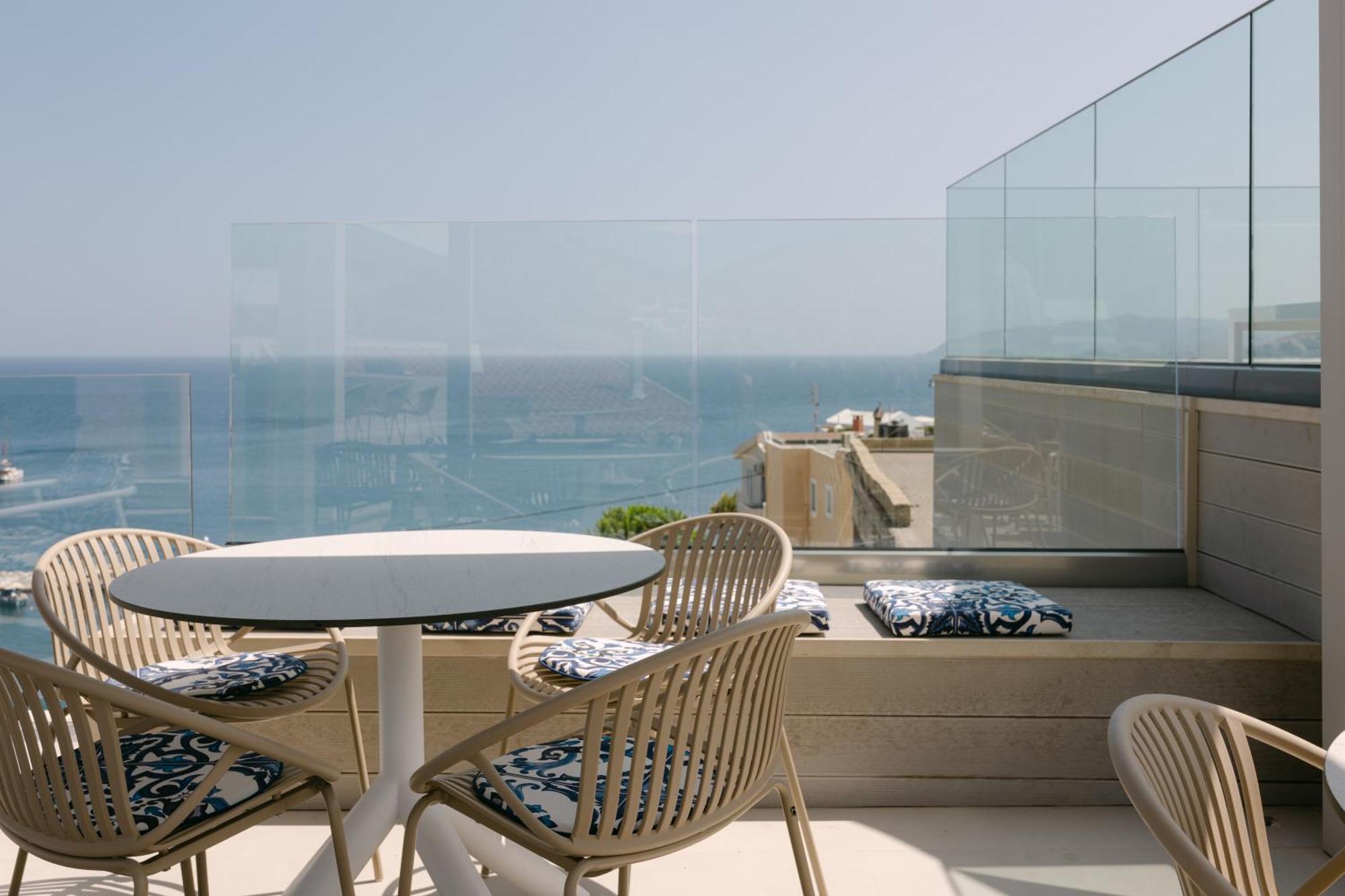 Golden Luxury Suites Bali  Exteriör bild